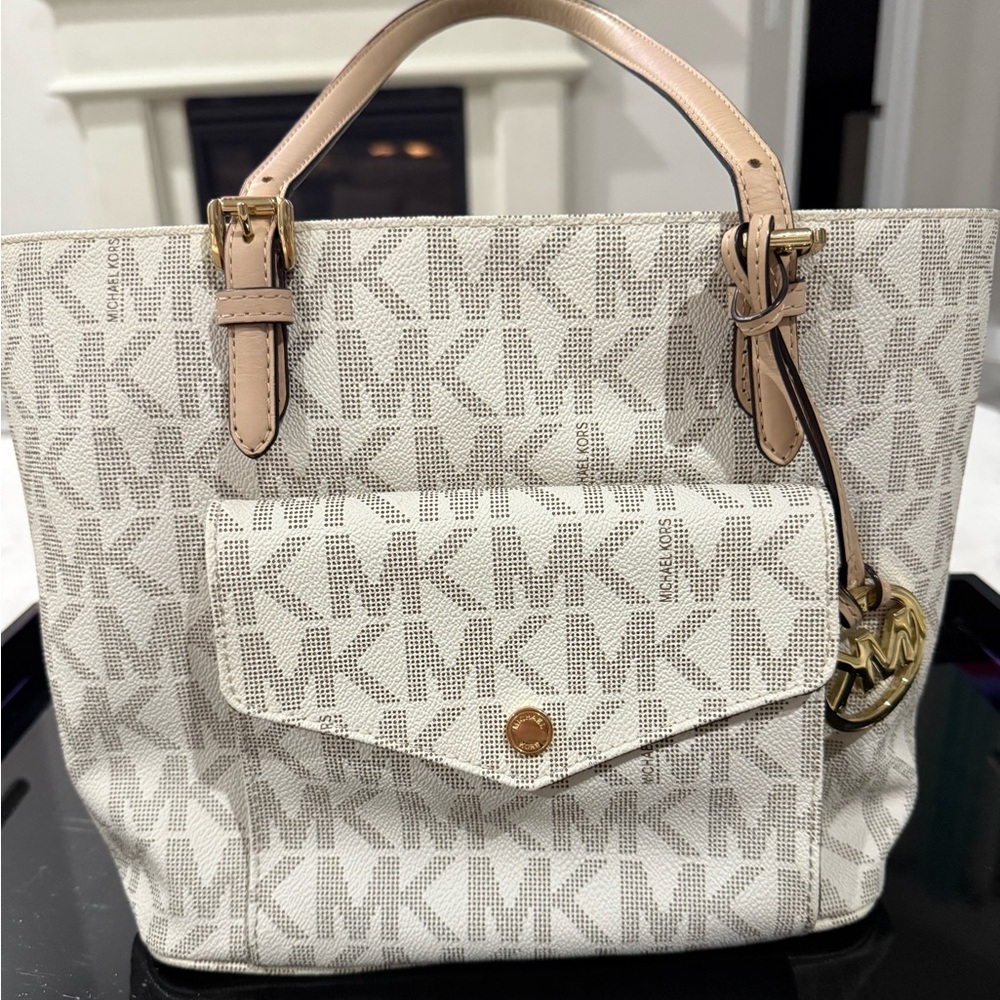 Michael Kors Beige and Tan Shoulder Bag